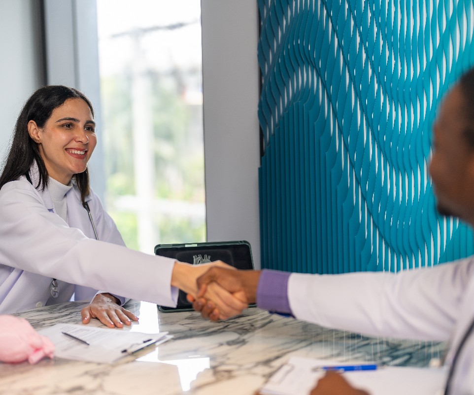 Afbeelding: How to Hire an International