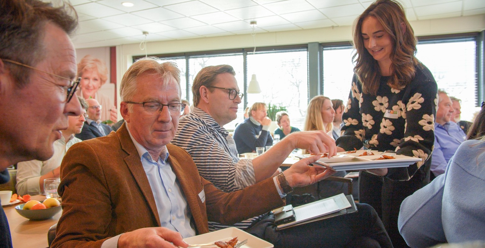 Afb 2: Food Community: Food for thought